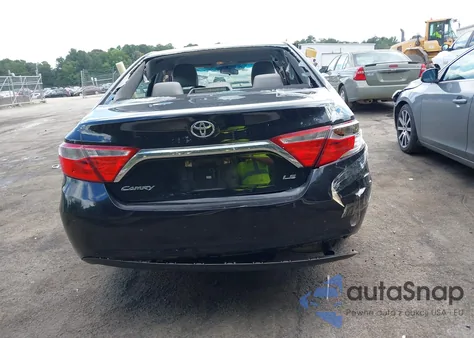 2016 Toyota Camry Le z USA, uszkodzony, nr VIN 4T4BF1FK5GR554466
